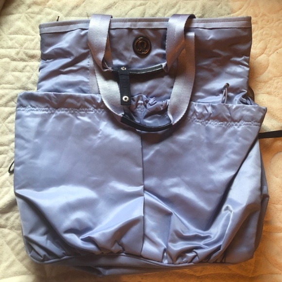 Lululemon flow and go bag - Picture 3 of 10